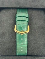 Montre Cartier Tank Louis Cartier verte 2023, grand modèle, boîtier en or 18 carats de 33,7 mm - Image 6