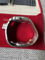 2025 Cartier Santos de Cartier WSSA0037 Noir ADLC Acier - Image 6