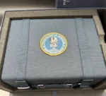 OMEGA Speedmaster 2025 « Silver Snoopy Award » 50e montre 310.32.42.50.02.001 - Image 2