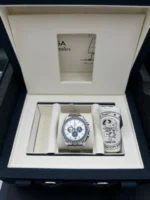 OMEGA Speedmaster 2025 « Silver Snoopy Award » 50e montre 310.32.42.50.02.001 - Image 9