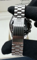 OMEGA Speedmaster 2025 « Silver Snoopy Award » 50e montre 310.32.42.50.02.001 - Image 6