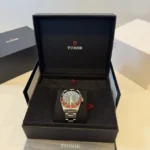 Montre Tudor Black Bay 58 GMT 39 mm, modèle 2025, modèle Coca-Cola noir rouge, 7939G1A0NRU, coffret et carte - Image 2