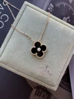 AUTHENTIQUE Pendentif Holiday Van Cleef Arpels 2016 Onyx Diamants Or Rose 18 carats - Image 13