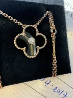 AUTHENTIQUE Pendentif Holiday Van Cleef Arpels 2016 Onyx Diamants Or Rose 18 carats - Image 6