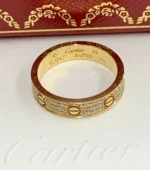 Bague CARTIER Love, petit modèle, en or jaune 18 carats 750, pavée de 88 diamants, B4083300 - Image 6