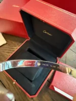 Manchette Cartier Love, or blanc 18 carats avec diamant, taille 17 - Image 3