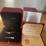 Bracelet jonc vissé Cartier Love en or blanc 18 carats 2022