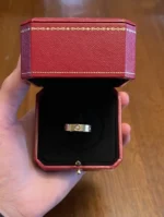 Bague Love classique Cartier avec 3 diamants en or jaune, taille 58 - Image 14