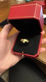 Bague Love classique Cartier avec 3 diamants en or jaune, taille 58 - Image 2