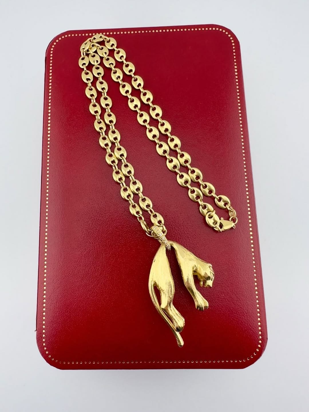 Chaine-en-or-750-pendentif-panthere-18-carats-style-Cartier-65-gPrix-7900ECollier-panthere-e-10.jpg Chaîne - Image 1