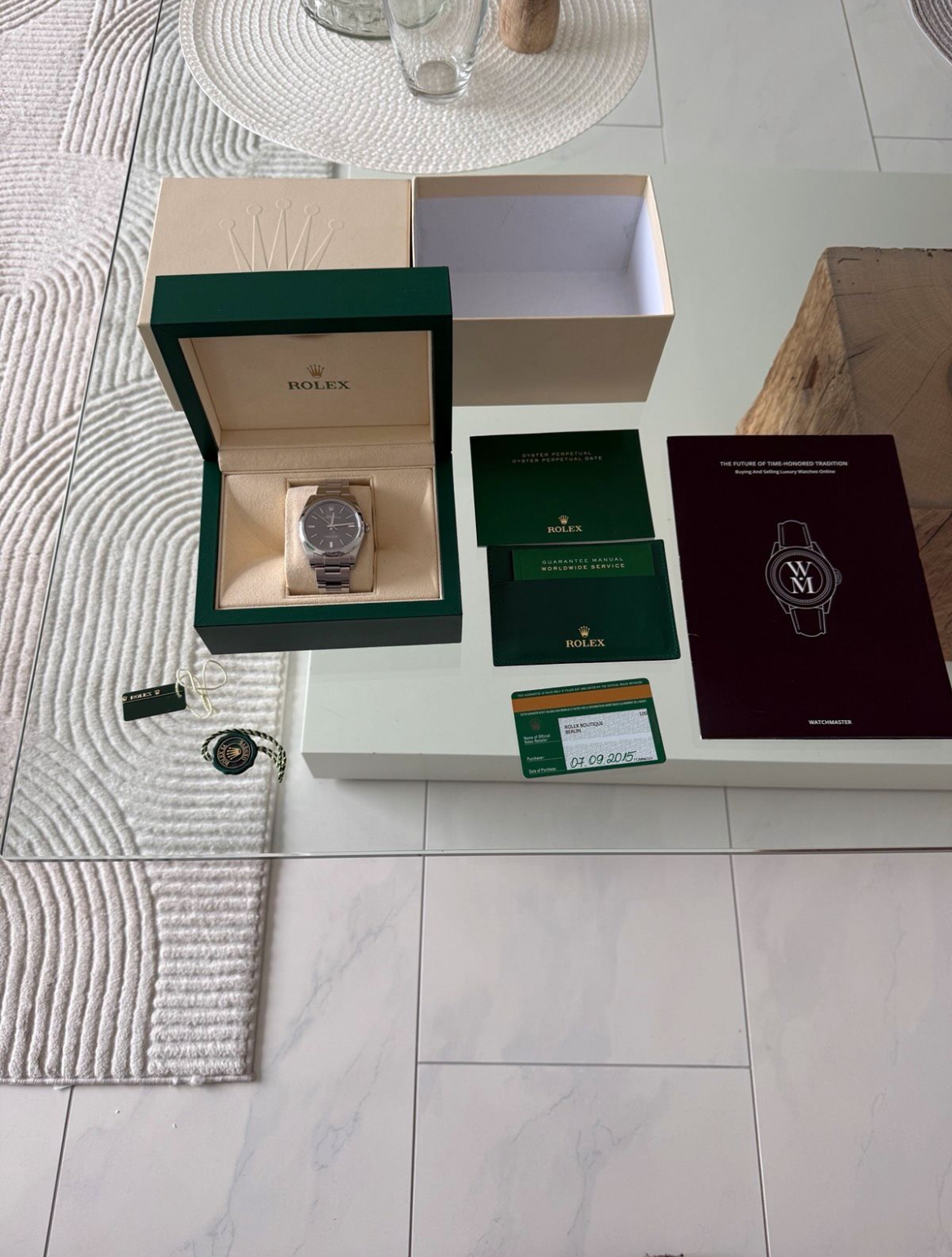 IMG_0713.jpeg Rolex Oyster Perpetual 39 114300 Rhodium Coffret Complet - Image 1