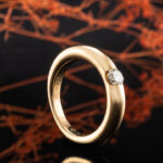 Bague solitaire Cartier Ellipse avec diamant brillant de 0,25 ct en or jaune