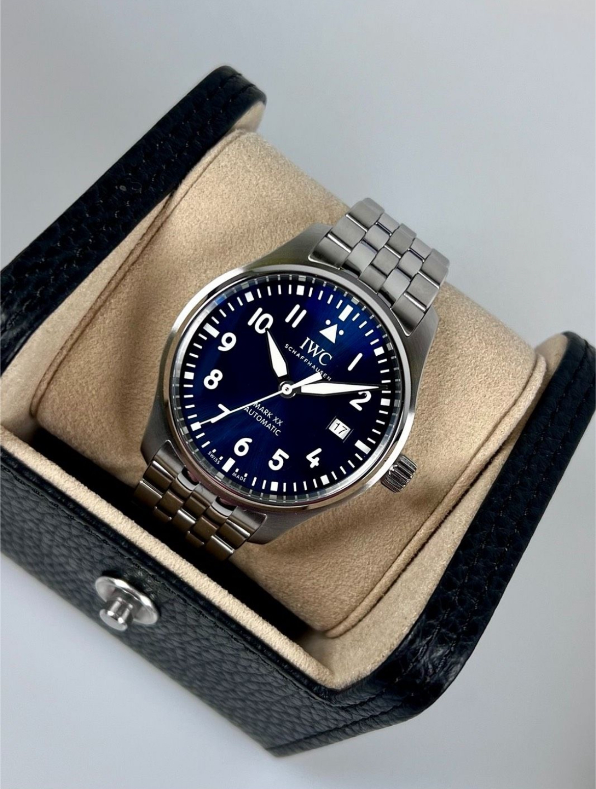 IMG_1356.jpeg Montre d'aviateur IWC Mark XX | IW328204 - Image 1