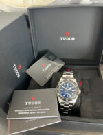 Tudor Black Bay 68 bleu/noir Réf. 7943A1AONU à partir de 2025