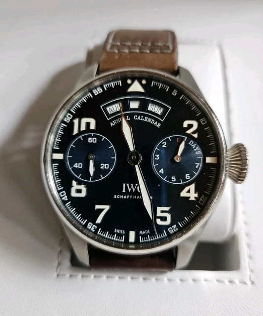 IWC-Big-Pilot-Le-Petit-Prince-Watch-IW502703-24.webp Montre IWC Big Pilot Le Petit Prince IW502703 Calendrier Annuel Édition Limitée - Image 1
