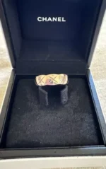 Bague Chanel Coco Crush matelassée en or rose 18 carats beige, taille 56, presque neuve - Image 9