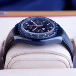 Omega Speedmaster Moonphase Céramique Cadran Bleu Aventurine - 304.93.44.52.03.002 - Image 8