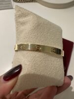 Bracelet CARTIER Love taille 17, or jaune, ensemble comple - Image 3