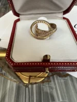 Bague authentique Cartier en or Trinity et diamants, taille 4 1/4, excellent état - Image 9