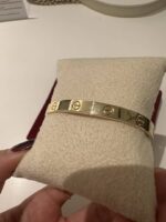 Bracelet CARTIER Love taille 17, or jaune, ensemble comple - Image 7