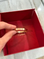 bracelet love cartier en or rose taille 17 - Image 9