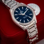 Montre Omega Seamaster Aqua Terra 23110422103003 à cadran bleu Aquaterra 150 m - Image 9