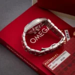 Montre Omega Seamaster Aqua Terra 23110422103003 à cadran bleu Aquaterra 150 m - Image 7